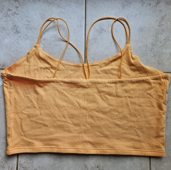 Bundle of Warm-toned Crop Tops - Picture 12 of 14